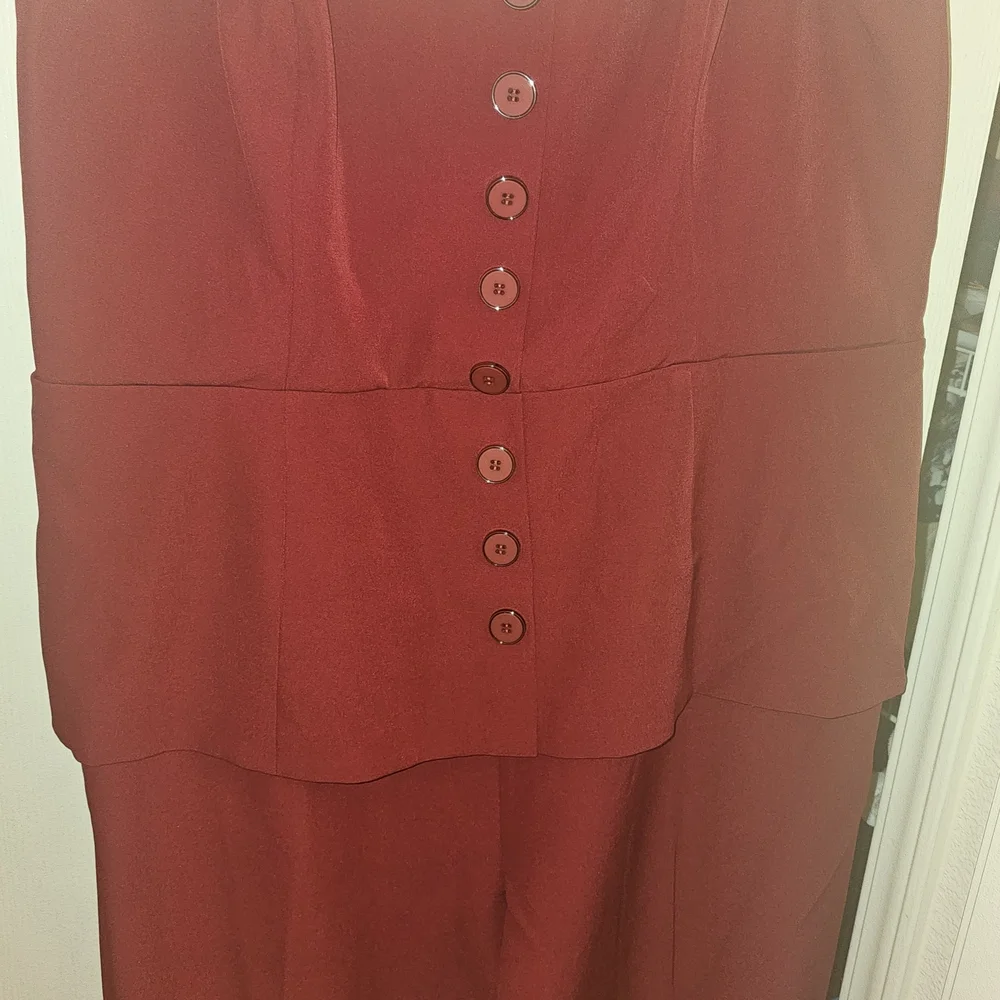 ❤️NWT City Chic Strapless Button-Front Peplum Jumpsuit in Deep Red ❤️*Plus Size - Picture 3 of 5